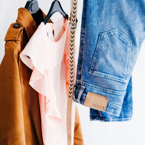 What Is a Travel Capsule Wardrobe? (+ Travel Capsule Wardrobe Benefits)