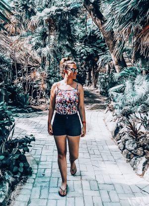 Fiji Travel Guide in Jungle