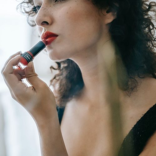 7 Easy Valentine’s Day Makeup Looks