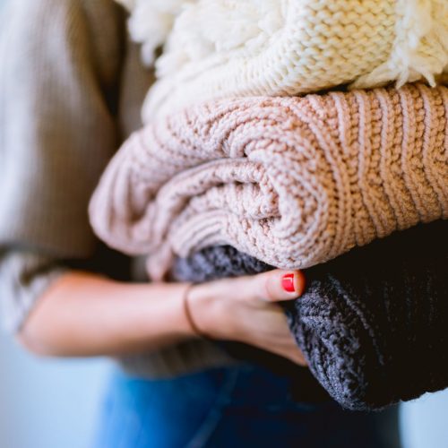 How to Build a Winter Travel Capsule Wardrobe